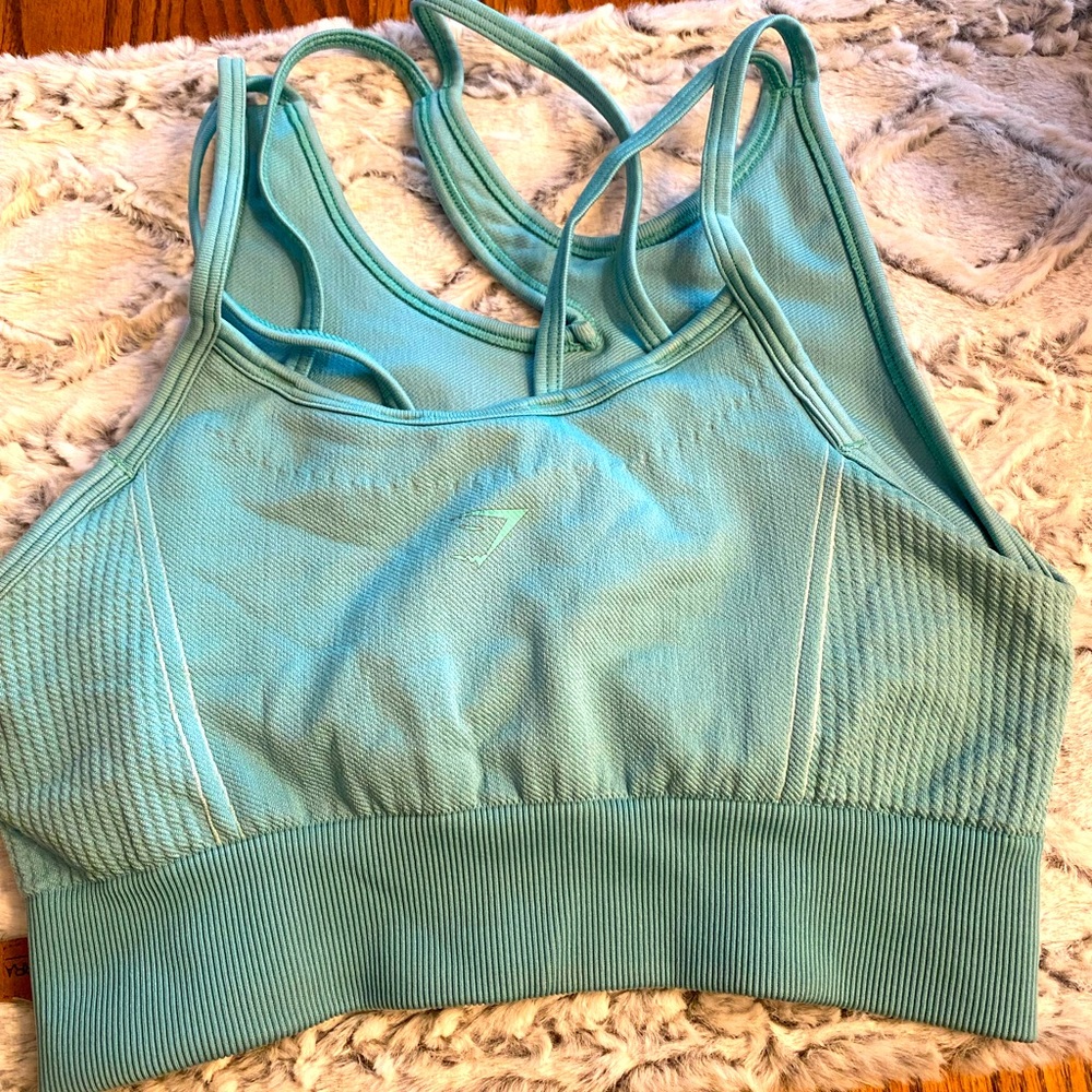 Gymshark sports bra and leggings set 💜